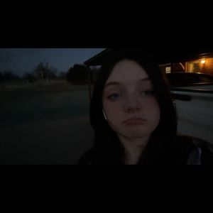 Meet your Posher, Ella